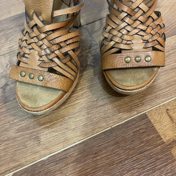 Michael Michael Kors Brown Gladiator Heels - Picture 3 of 13